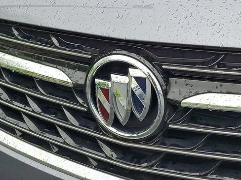 Certified 2022 Buick Envision Essence w/ Safety Package FWD image 28