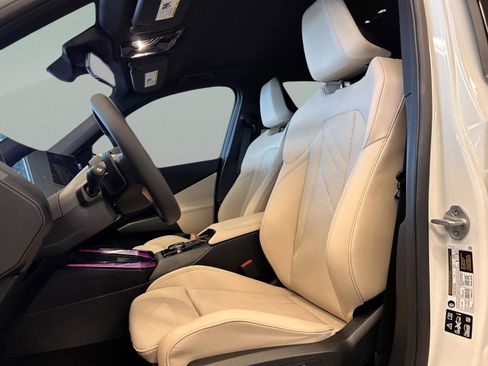 Used 2025 BMW X3 xDrive30i image 18