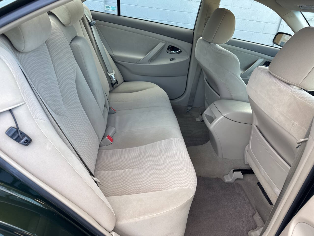 Used 2011 Toyota Camry LE FWD image 20