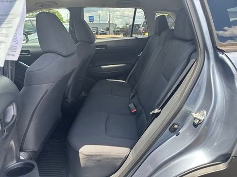 Used 2023 Toyota Corolla Cross LE FWD image 11