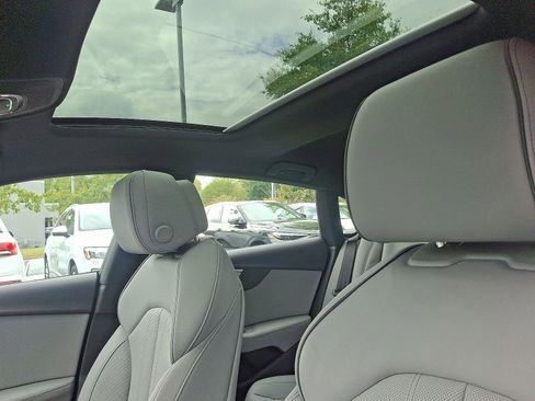 Used 2025 Audi A5 2.0T Prestige image 14