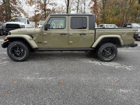 New 2026 Jeep Gladiator Sport AWD/4WD image 4