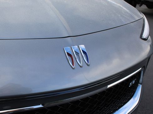 Used 2024 Buick Encore GX Sport Touring image 9