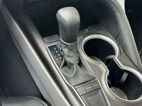 Used 2024 Toyota Camry LE FWD image 19