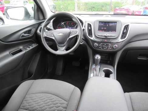 Used 2020 Chevrolet Equinox LT FWD image 13