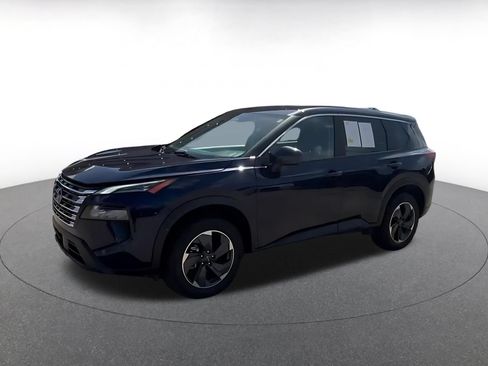 Used 2025 Nissan Rogue SV FWD image 8