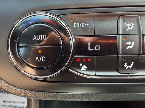 Used 2025 Buick Envista Preferred w/ Convenience I Package FWD image 20