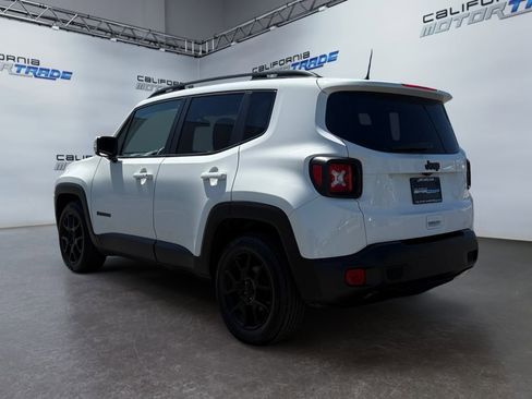 Used 2019 Jeep Renegade Altitude w/ Quick Order Package 2XM image 7