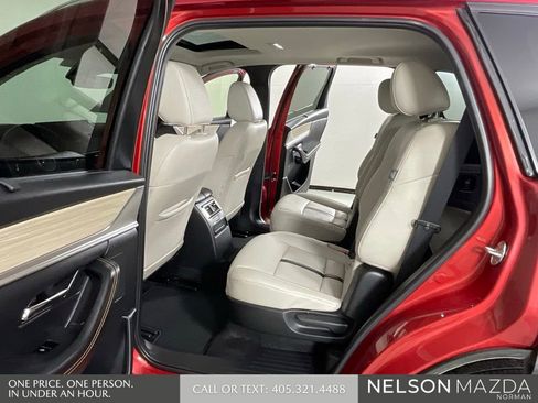 Certified 2025 MAZDA CX-90 3.3 Turbo w/ Preferred Package image 12