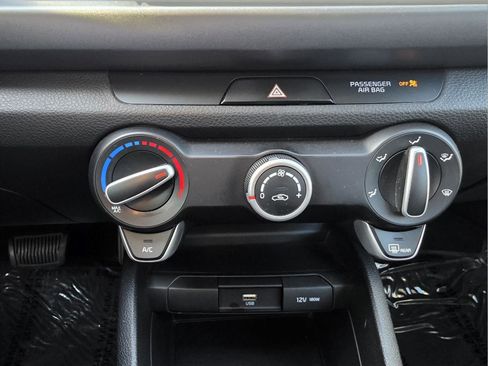 Used 2023 Kia Rio S image 17