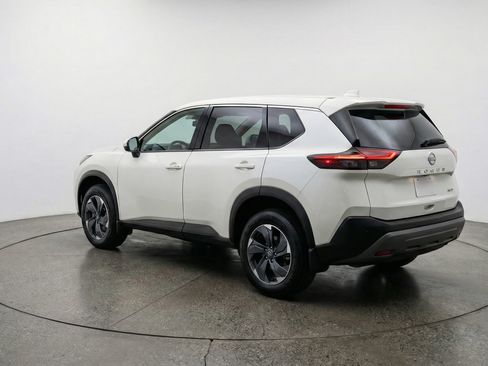 Used 2025 Nissan Rogue SV FWD image 6