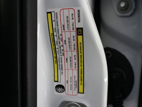 Used 2024 RAM 3500 Tradesman w/ Chrome Appearance Group image 60