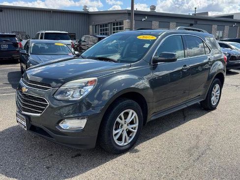 Used 2017 Chevrolet Equinox LT w/ Convenience Package image 2