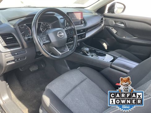 Used 2025 Nissan Rogue SV FWD image 19