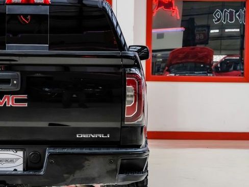 Used 2018 GMC Sierra 1500 Denali image 44
