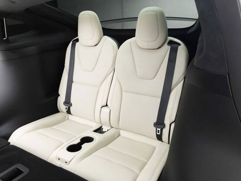 Used 2023 Tesla Model X AWD/4WD image 39