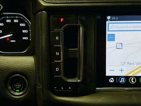 Used 2021 GMC Yukon XL Denali image 17