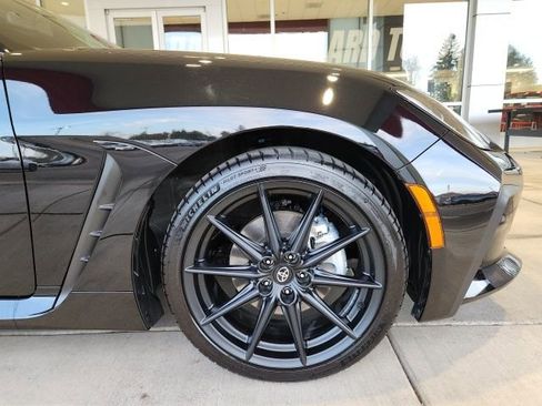 Used 2025 Toyota GR86 Premium image 9