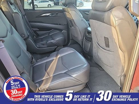 Used 2017 Cadillac Escalade Platinum image 13