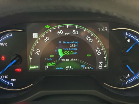 Used 2024 Toyota RAV4 XSE AWD/4WD image 17