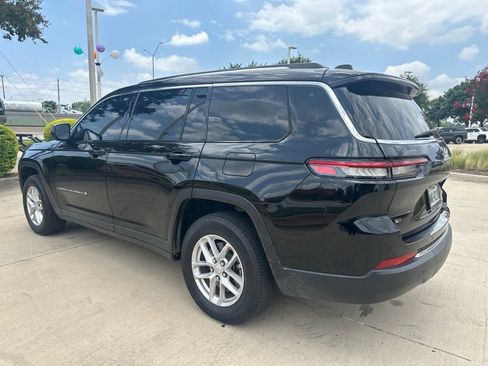 Used 2023 Jeep Grand Cherokee L Laredo RWD image 4