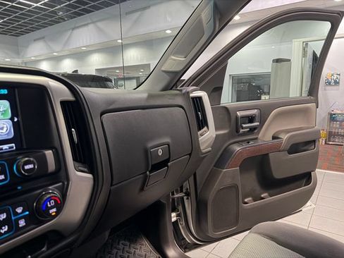 Used 2017 GMC Sierra 1500 SLE w/ SLE Value Package RWD image 24