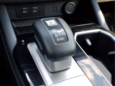 Used 2025 Mitsubishi Outlander SE AWD/4WD image 27