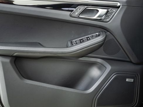 New 2026 Porsche Macan S image 6