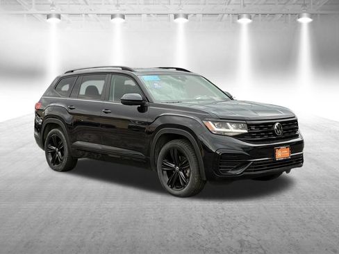 Used 2023 Volkswagen Atlas SEL R-Line AWD/4WD image 9