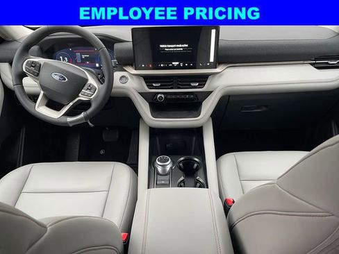 New 2026 Ford Explorer Active w/ Active Comfort Package AWD/4WD image 10