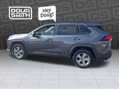 Used 2025 Toyota RAV4 XLE AWD/4WD image 3