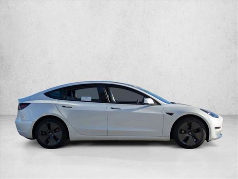 Used 2022 Tesla Model 3 image 5