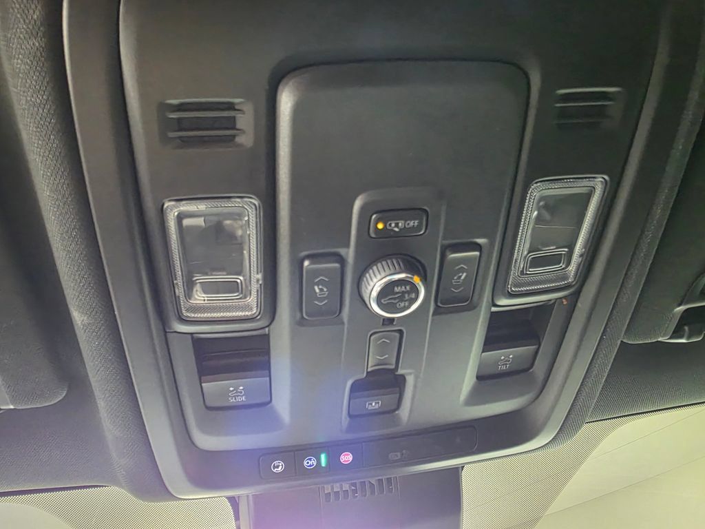 Used 2025 Chevrolet Tahoe Premier w/ Sun And Tow Package AWD/4WD image 25