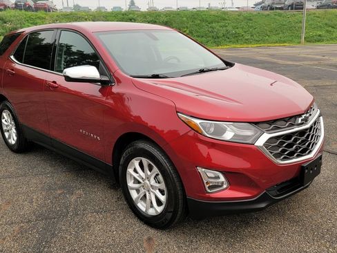 Used 2018 Chevrolet Equinox LT FWD image 16