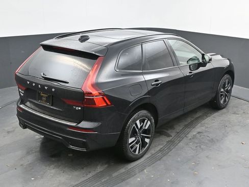 New 2026 Volvo XC60 T8 Core w/ Climate Package image 36