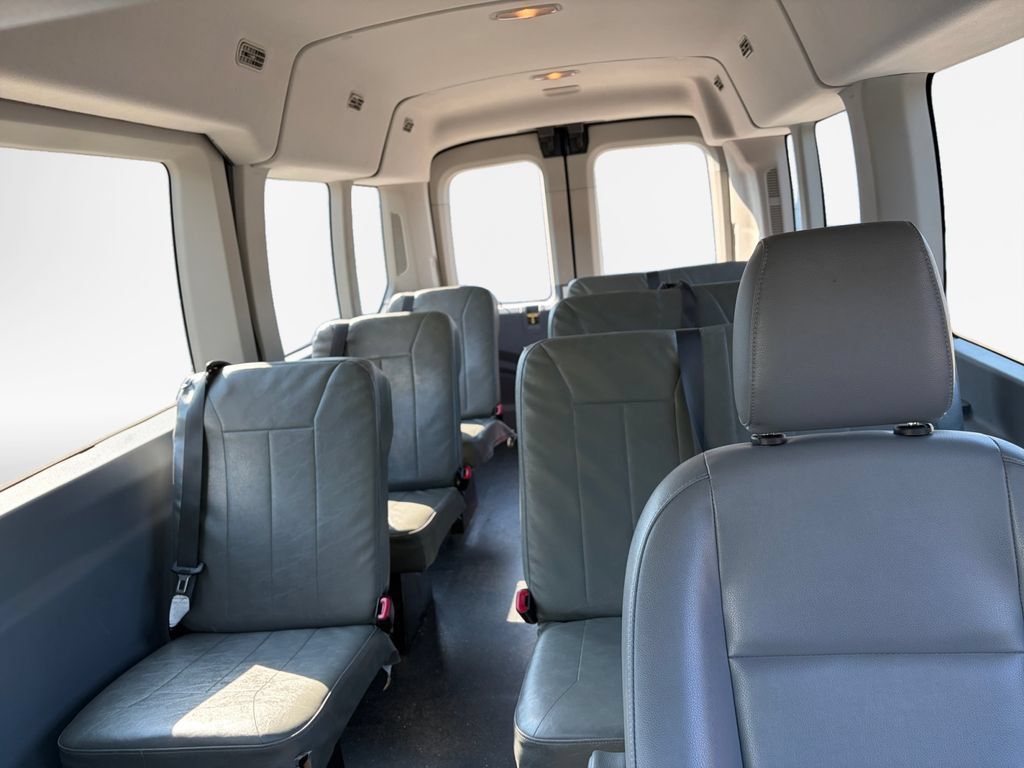 Used 2016 Ford Transit 350 XL RWD image 23