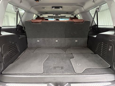 Used 2019 Chevrolet Suburban Premier w/ Premier Plus Edition AWD/4WD image 39