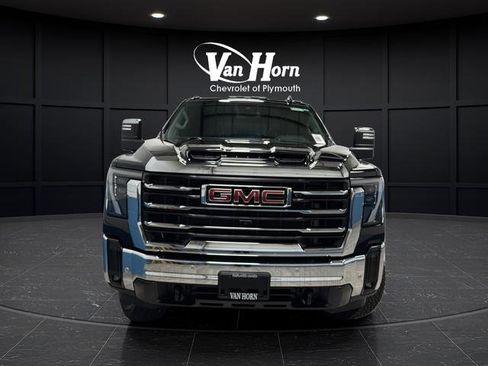 Used 2024 GMC Sierra 2500 SLT w/ SLT Premium Package AWD/4WD image 2