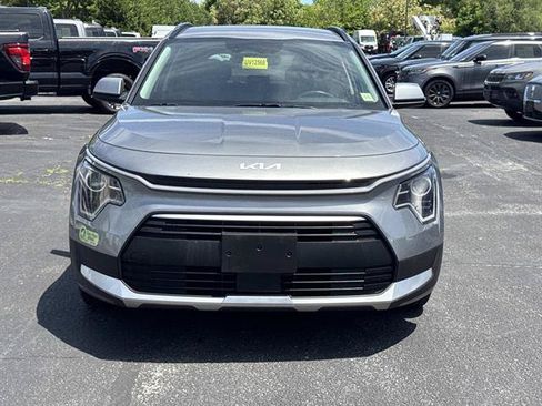 Used 2023 Kia Niro EX w/ EX Cold Weather Package FWD image 23