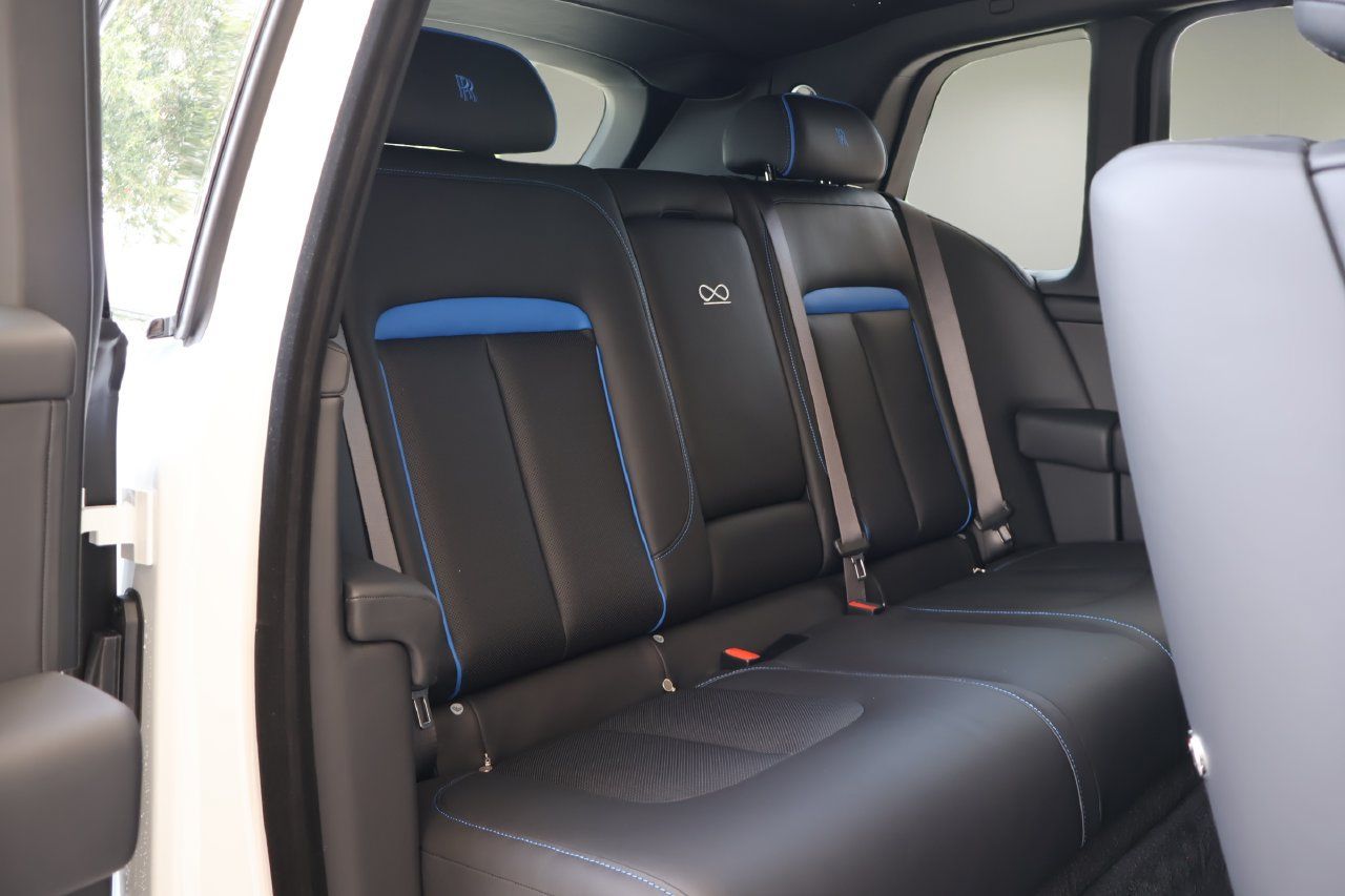 New 2027 Rolls-Royce Cullinan Black Badge AWD/4WD image 15