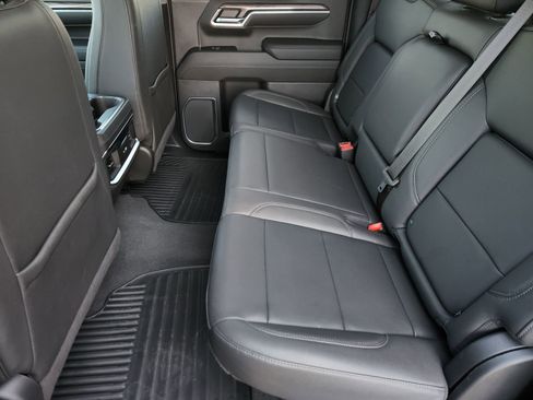 Used 2022 Chevrolet Silverado 1500 LTZ w/ Z71 Off-Road Package image 32