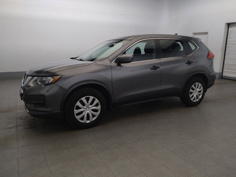 Used 2017 Nissan Rogue S AWD/4WD image 2