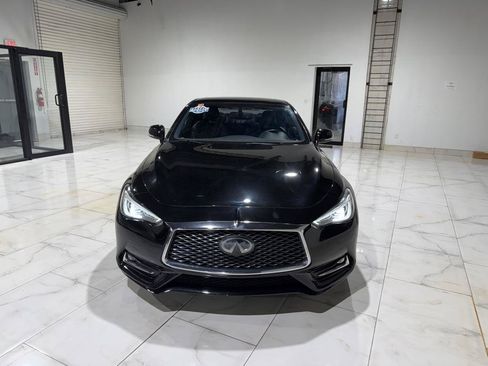 Used 2017 INFINITI Q60 3.0t Sport RWD image 2
