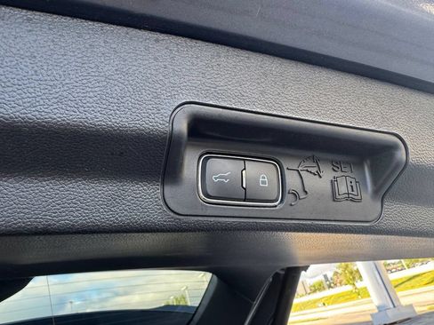Certified 2023 Ford Explorer XLT w/ Equipment Group 202A AWD/4WD image 43