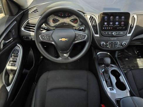 Used 2024 Chevrolet Malibu LT FWD image 11