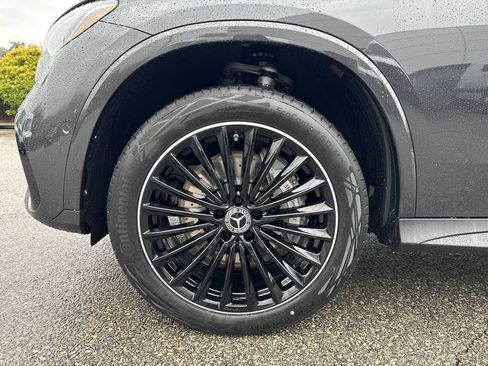 New 2025 Mercedes-Benz GLC 300 image 8