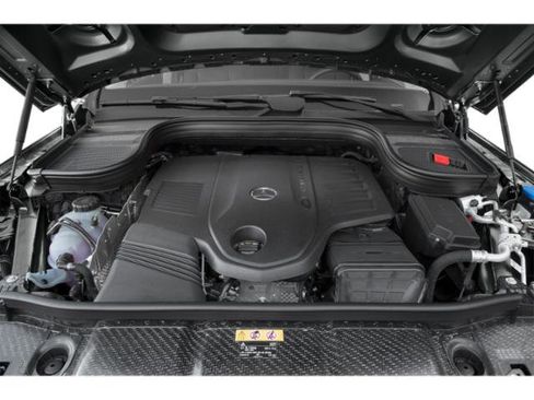 Used 2023 Mercedes-Benz GLS 450 4MATIC image 12