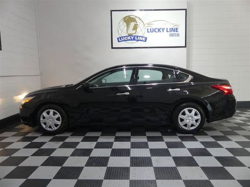 Used 2017 Nissan Altima 2.5 S w/ Power Driver Seat Package FWD image 7