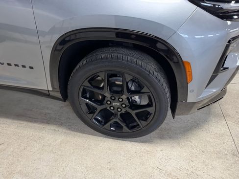 Certified 2025 Chevrolet Traverse RS image 7