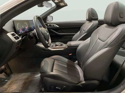 Used 2025 BMW 430i Convertible w/ Premium Package RWD image 33